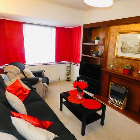 Spacious 3 Bed House With Parking & Good Transport South Norwood Exteriör bild