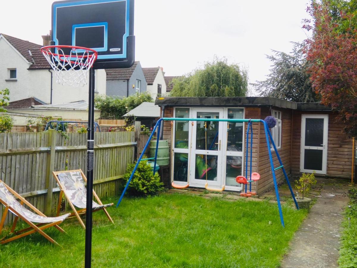 Spacious 3 Bed House With Parking & Good Transport South Norwood Exteriör bild