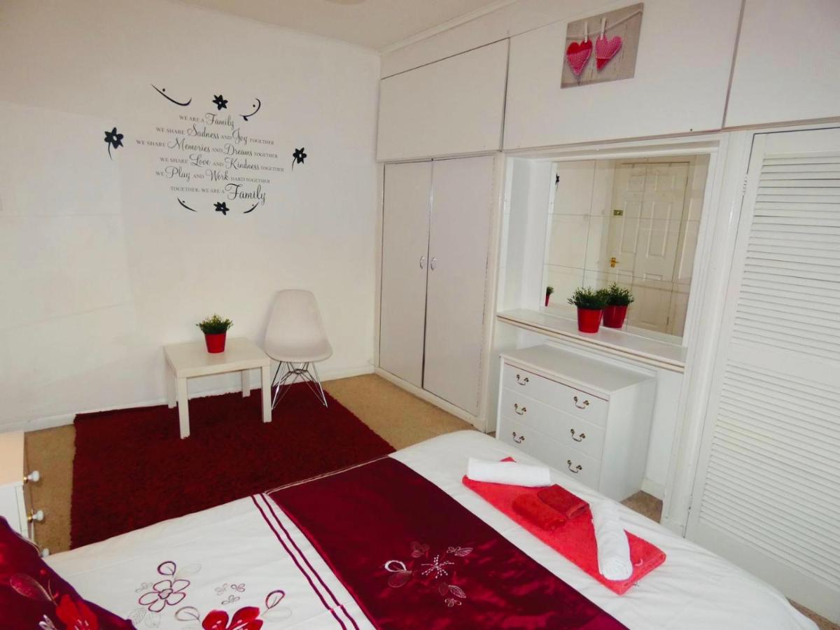 Spacious 3 Bed House With Parking & Good Transport South Norwood Exteriör bild