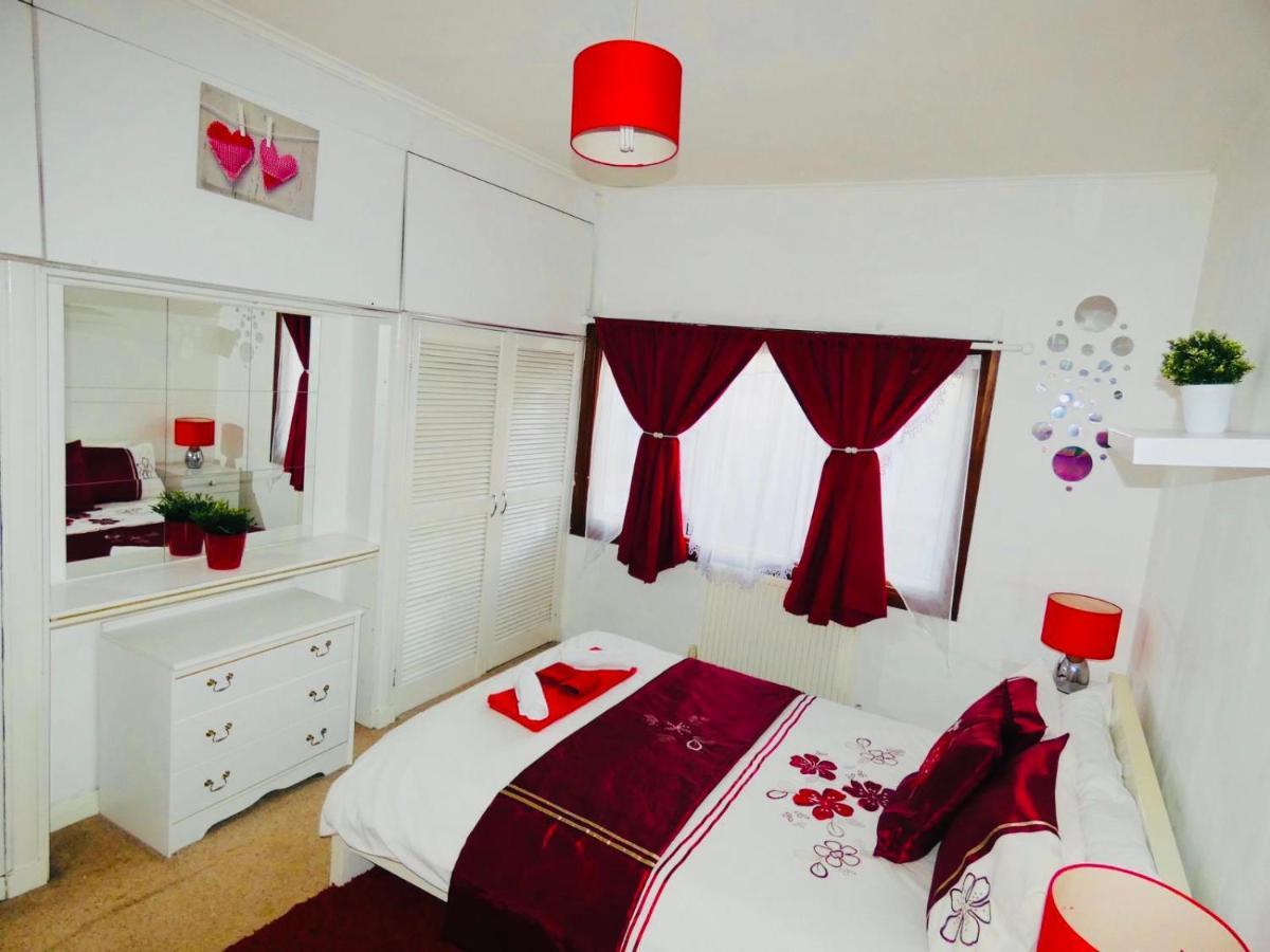 Spacious 3 Bed House With Parking & Good Transport South Norwood Exteriör bild