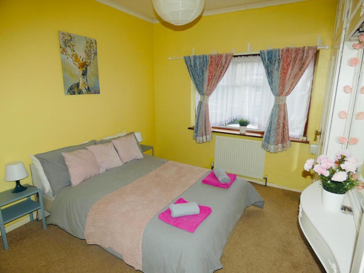 Spacious 3 Bed House With Parking & Good Transport South Norwood Exteriör bild
