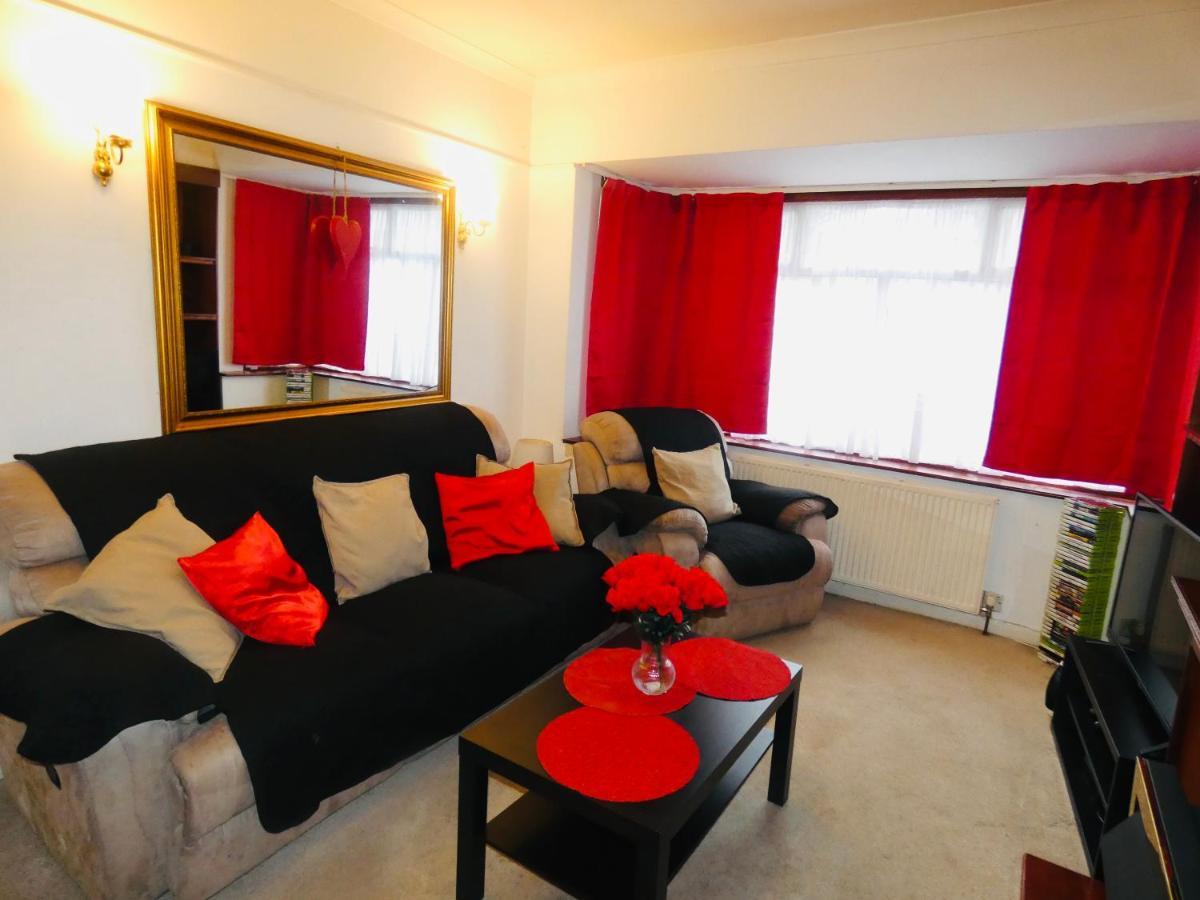 Spacious 3 Bed House With Parking & Good Transport South Norwood Exteriör bild